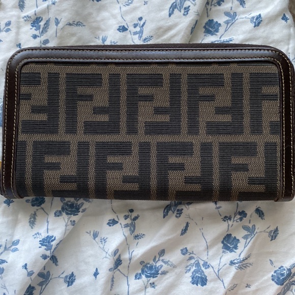 Fendi Handbags - Vintage Fendi Zucca Wallet